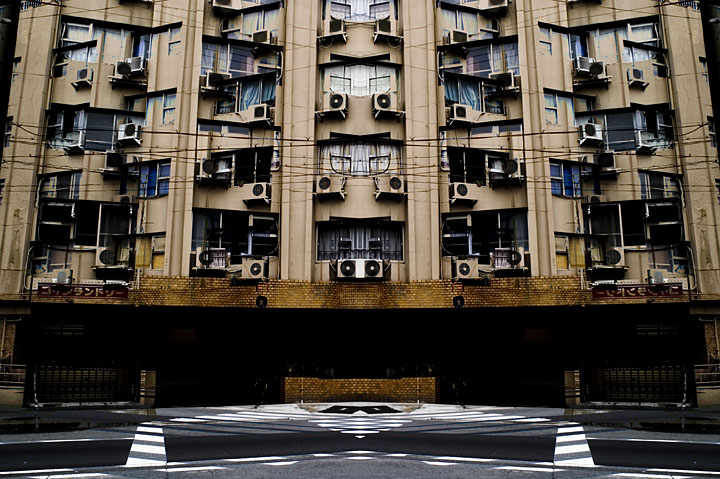 p_building2.jpg