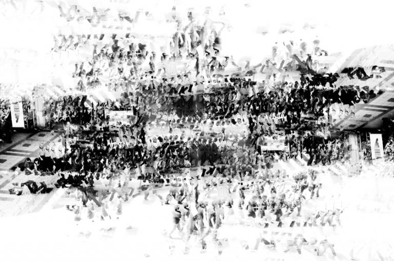 sl_crowd01.jpg